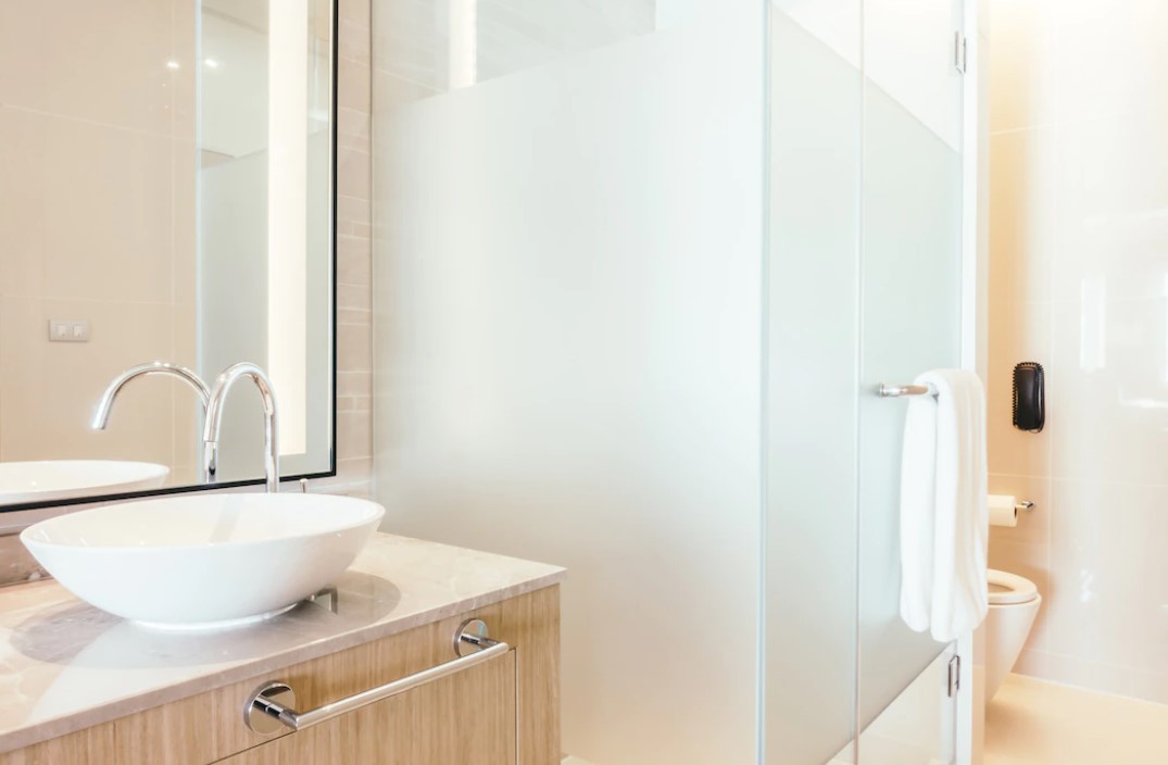 How to Clean Shower Doors?